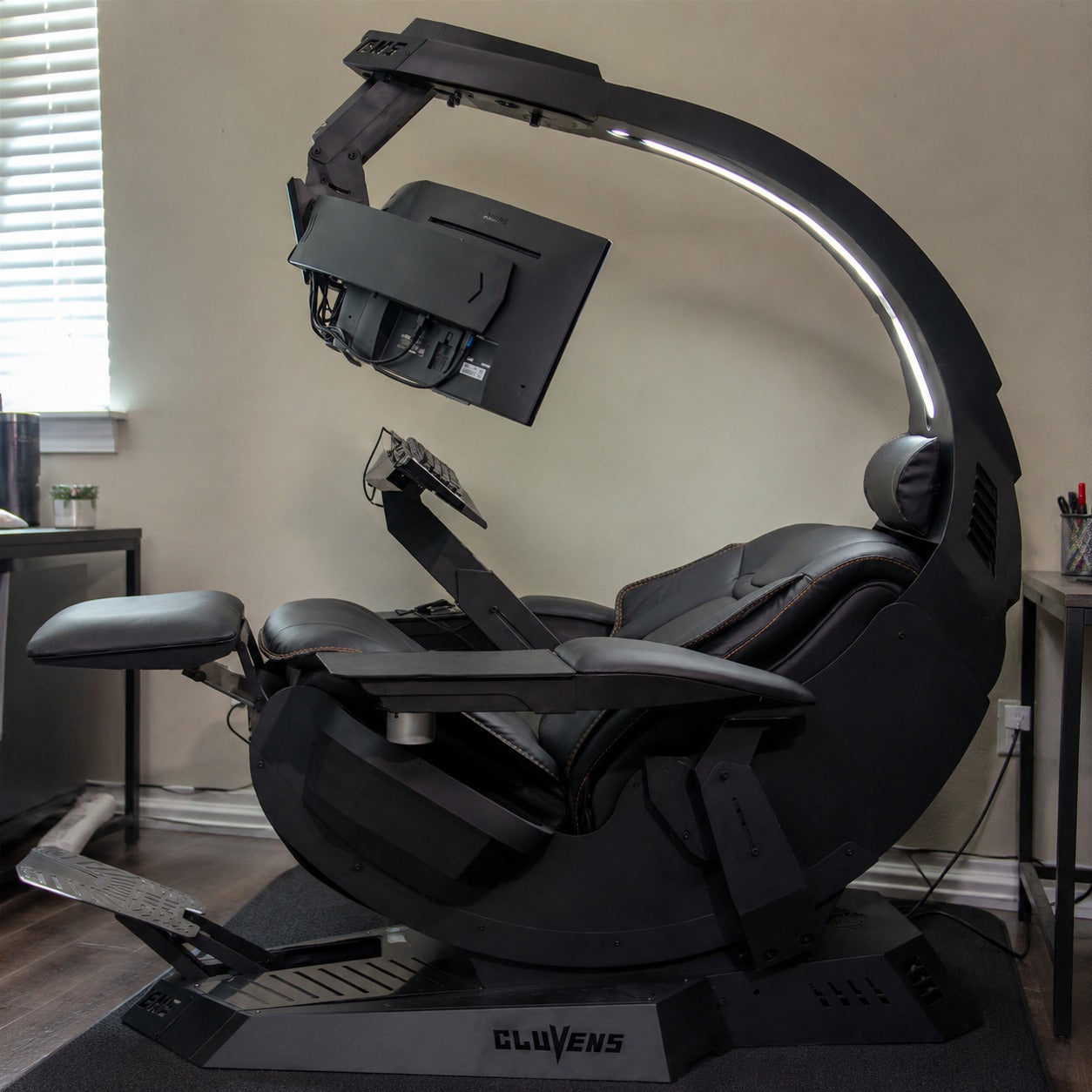 Supernova Zero-Gravity Futuristic Cockpit Gaming Workstation